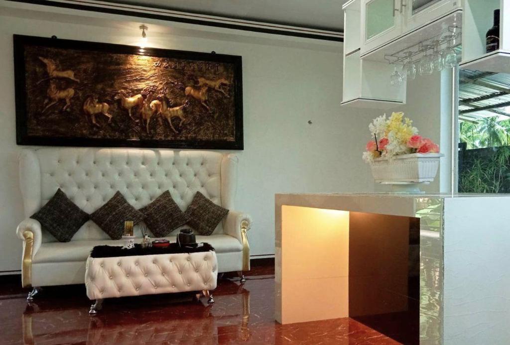 Krizlion Hotel — Hinatuan