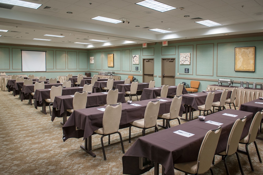 Hampton Inn & Suites New Orleans Elmwood Clearview Pkway LA - photo 54