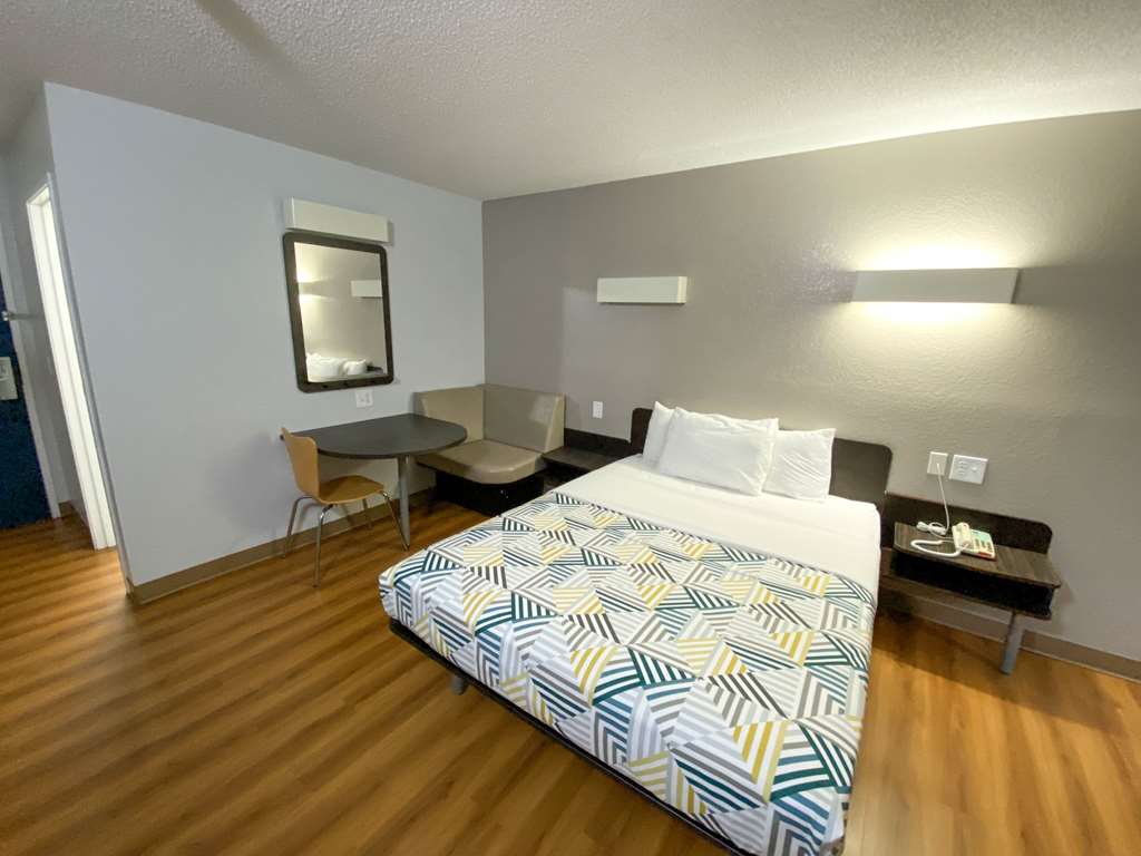 The Reserve Inn - photo 6