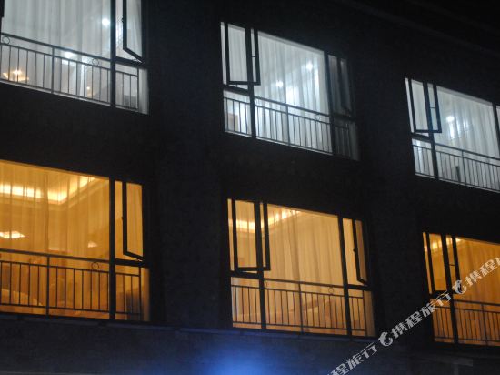 Juyuan Hotel - carbon neutral hotel in Aba