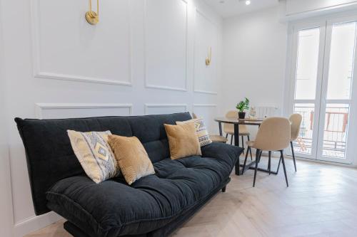 Luxury Apartment Valassina 45 — 4-Star Luxury Hotel in Milan, Italy