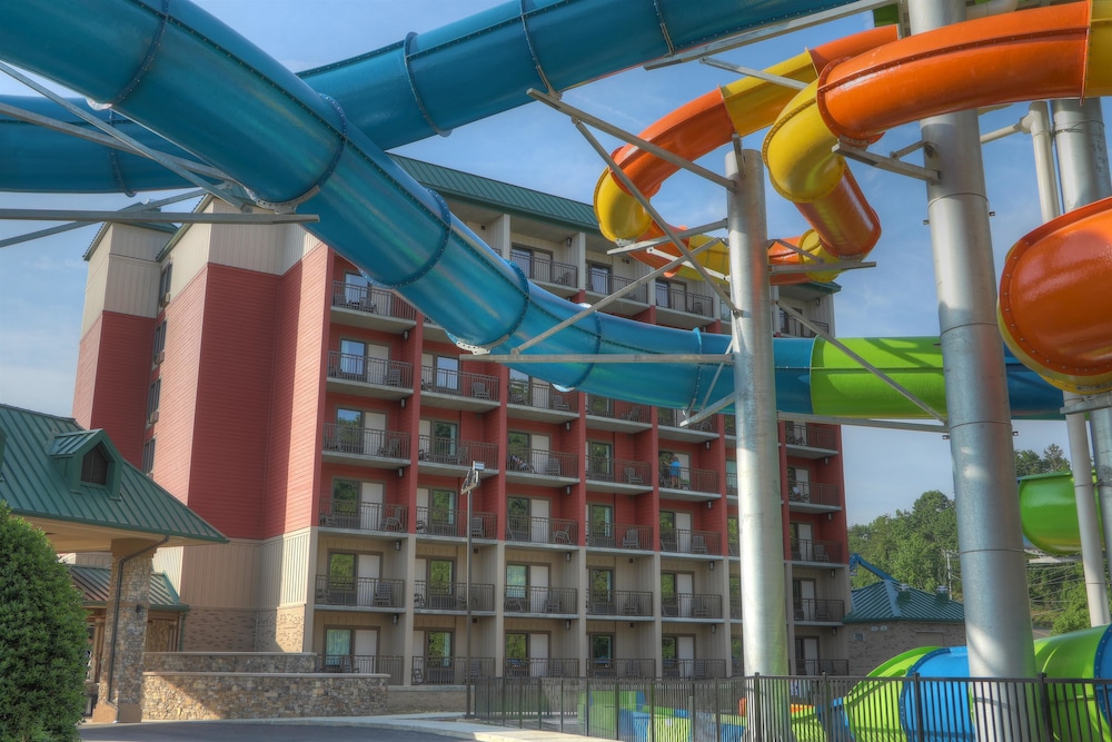 Country Cascades Waterpark Resort - photo 50