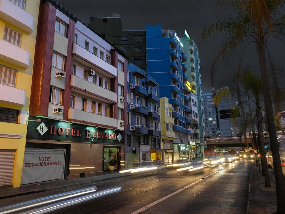 Hotel Elevado in Porto Alegre, Brasil