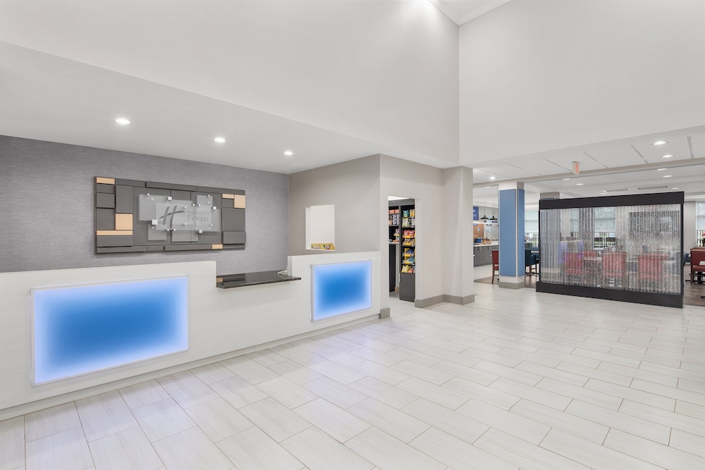 Holiday Inn Express & Suites Palm Bay by IHG - photo 30