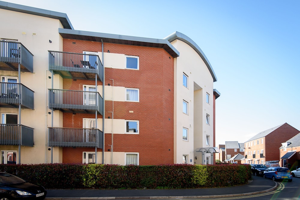 Karah Suites Longhorn Avenue in Gloucester, United Kingdom