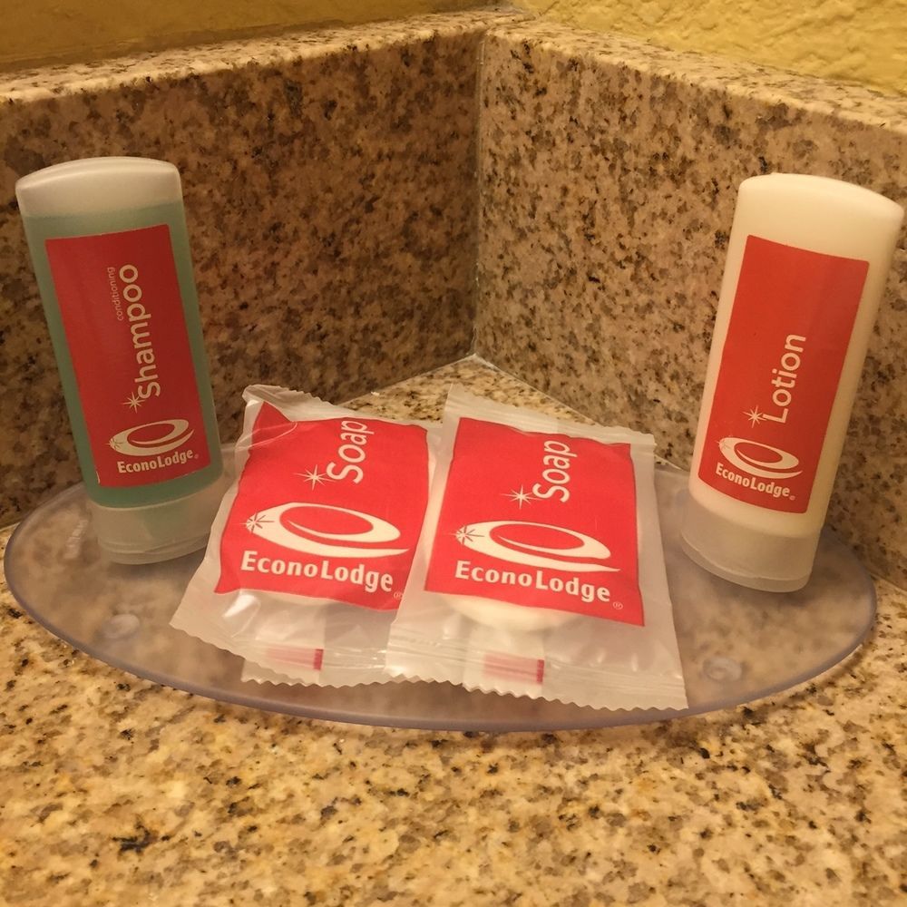 Hotel Fontana CA - photo 2