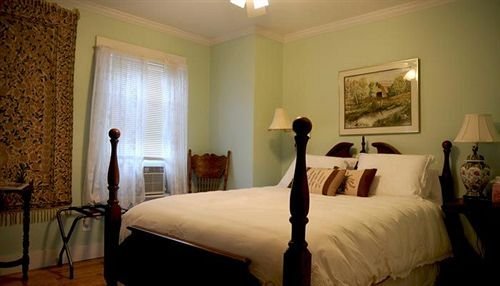 Bishop Farm Bed And Breakfast 8730584 — Lisbon