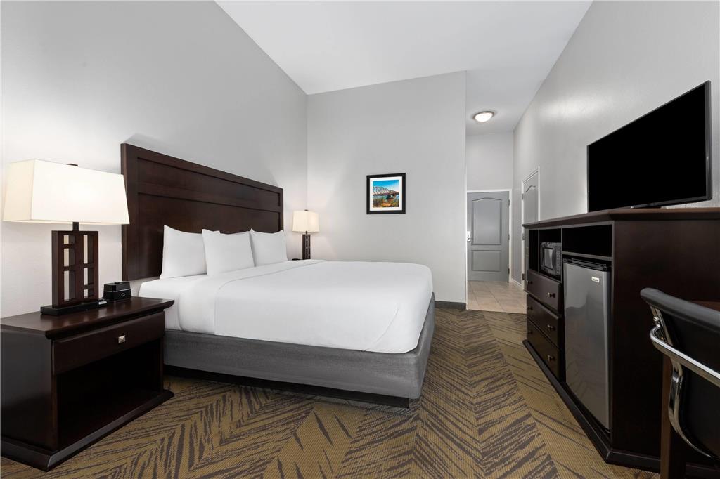 La Quinta Inn & Suites by Wyndham Brookshire West Katy - photo 23