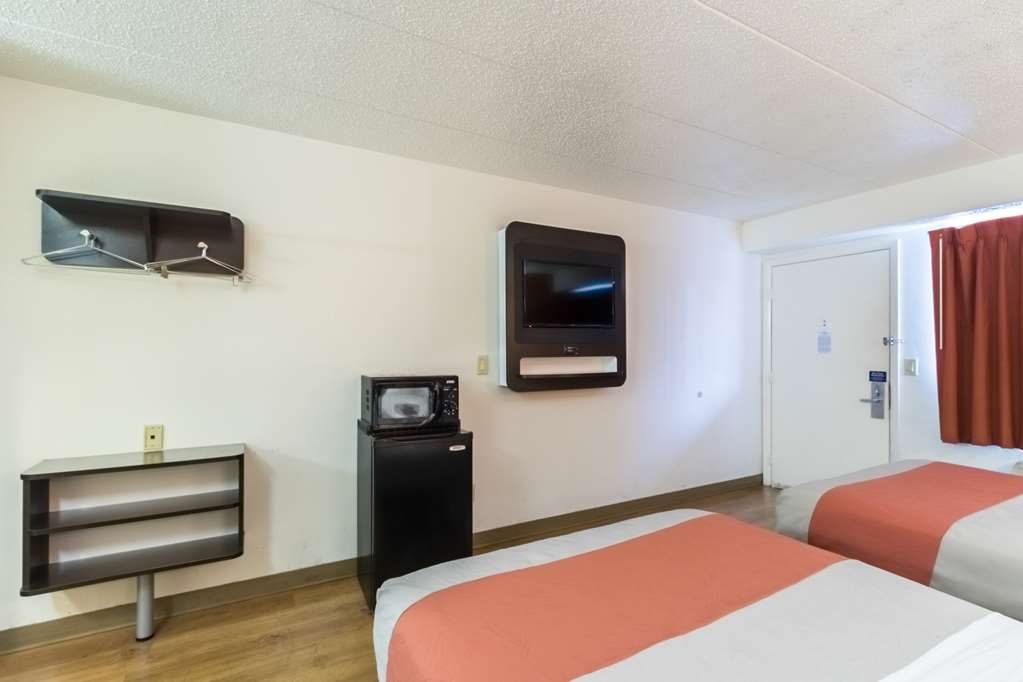 Motel 6 Crawfordsville IN - photo 23