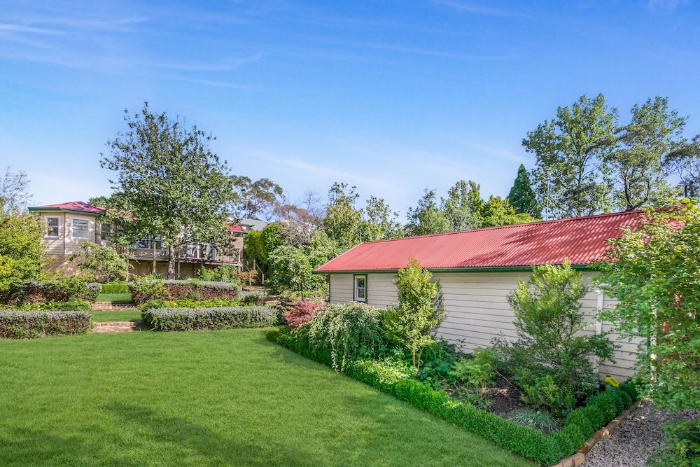 Berdea in Leura, Australia