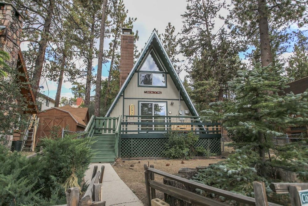 The Getaway Amazing and cozy escape With beautiful views of the Bear Mountain slopes - photo 11