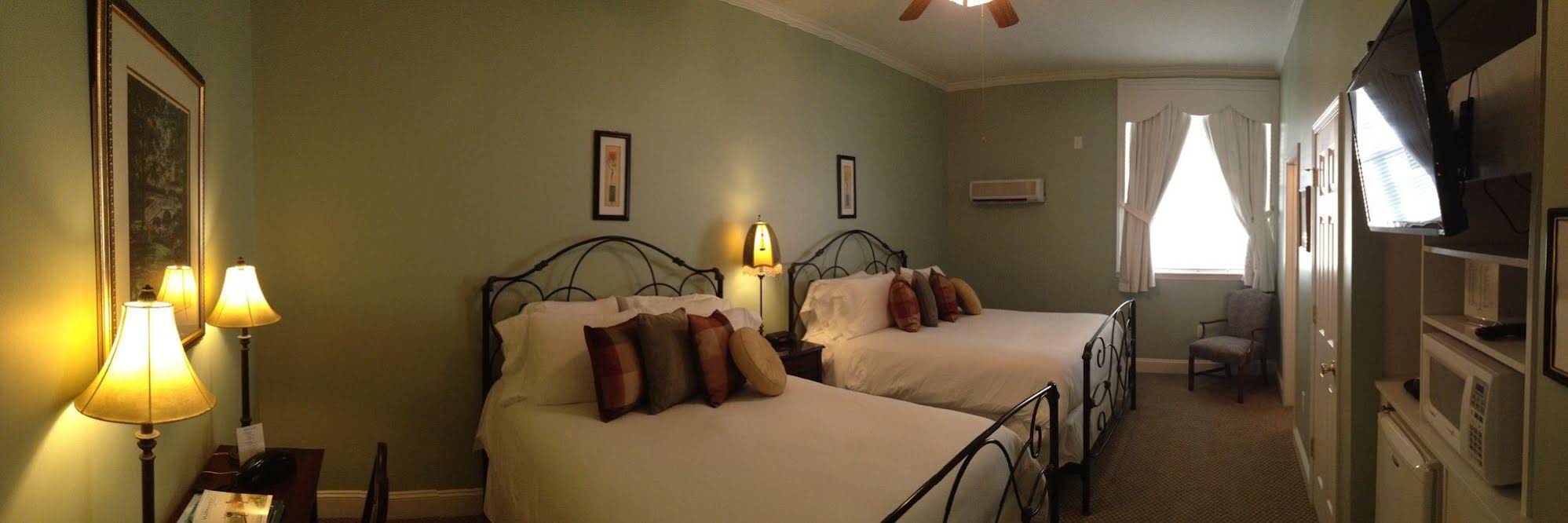 Hotel Riverwalk - photo 29