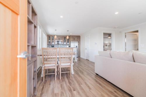Lighthouse Suites at Pine Point - photo 18