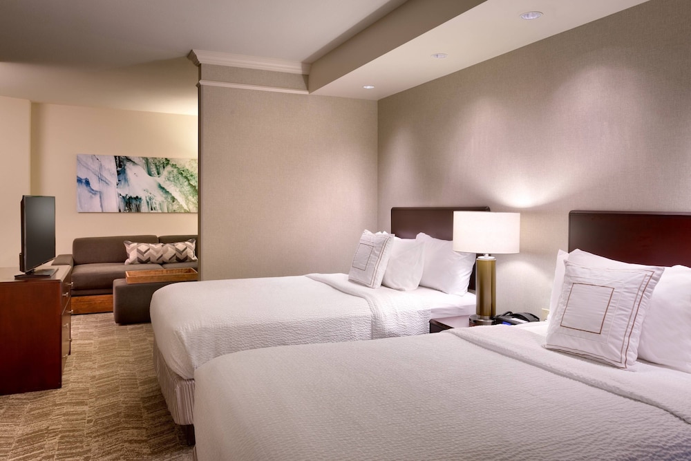SpringHill Suites Lehi at Thanksgiving Point - photo 4