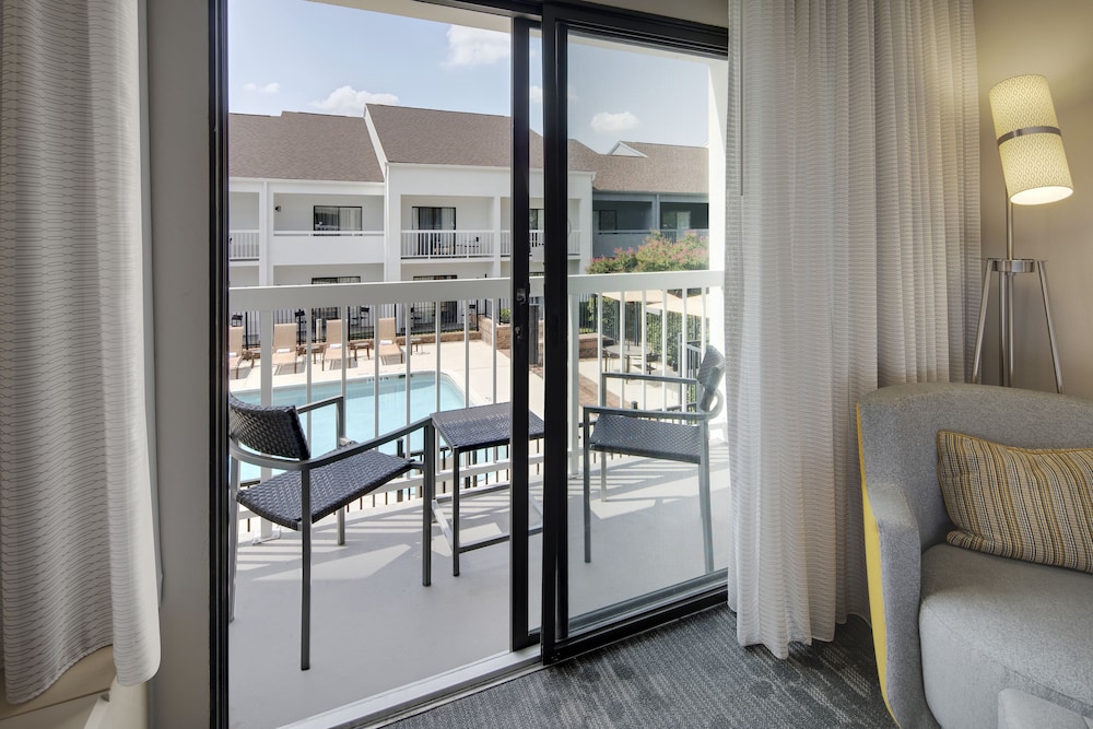 Courtyard by Marriott Addison Midway - photo 39