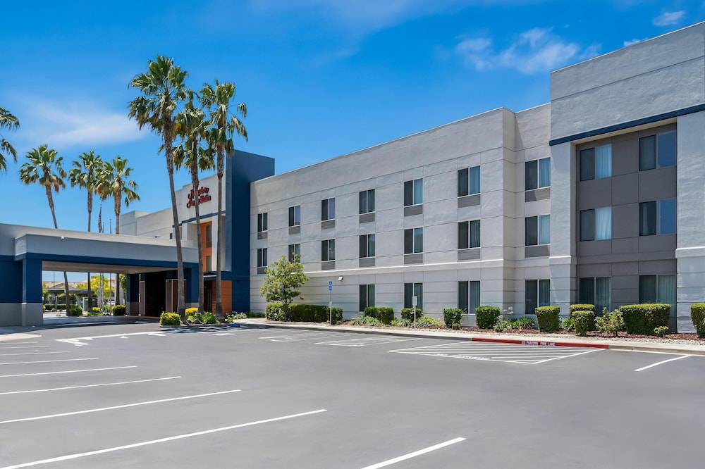 Hampton Inn & Suites Lathrop - photo 66