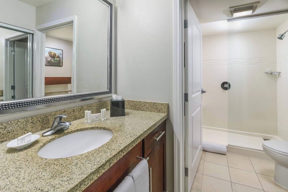 Residence Inn by Marriott Colchester - photo 13