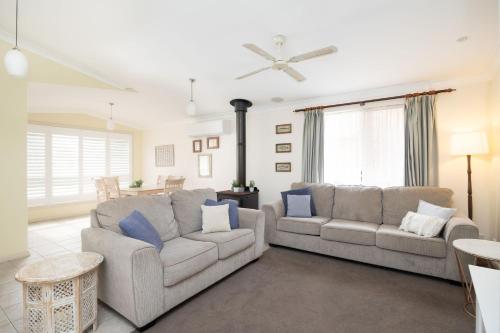 All Seasons - carbon neutral hotel in Mollymook