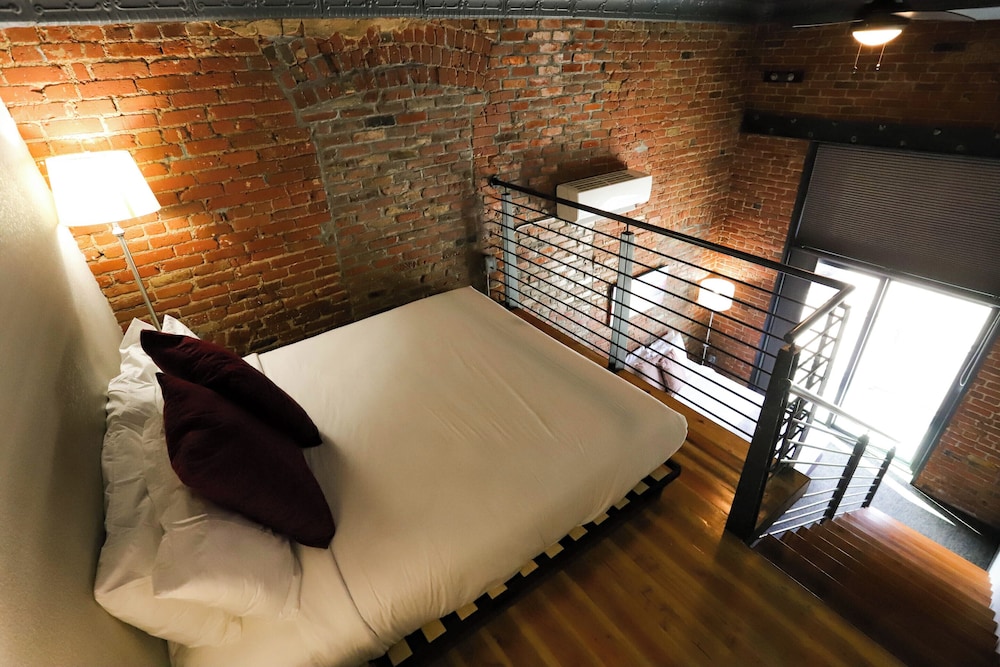 The Hotel Sturgis - photo 32