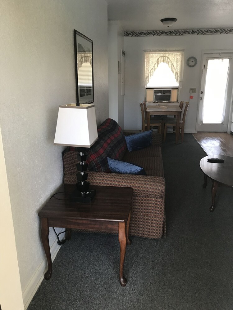 Echo Sails Motel - photo 30