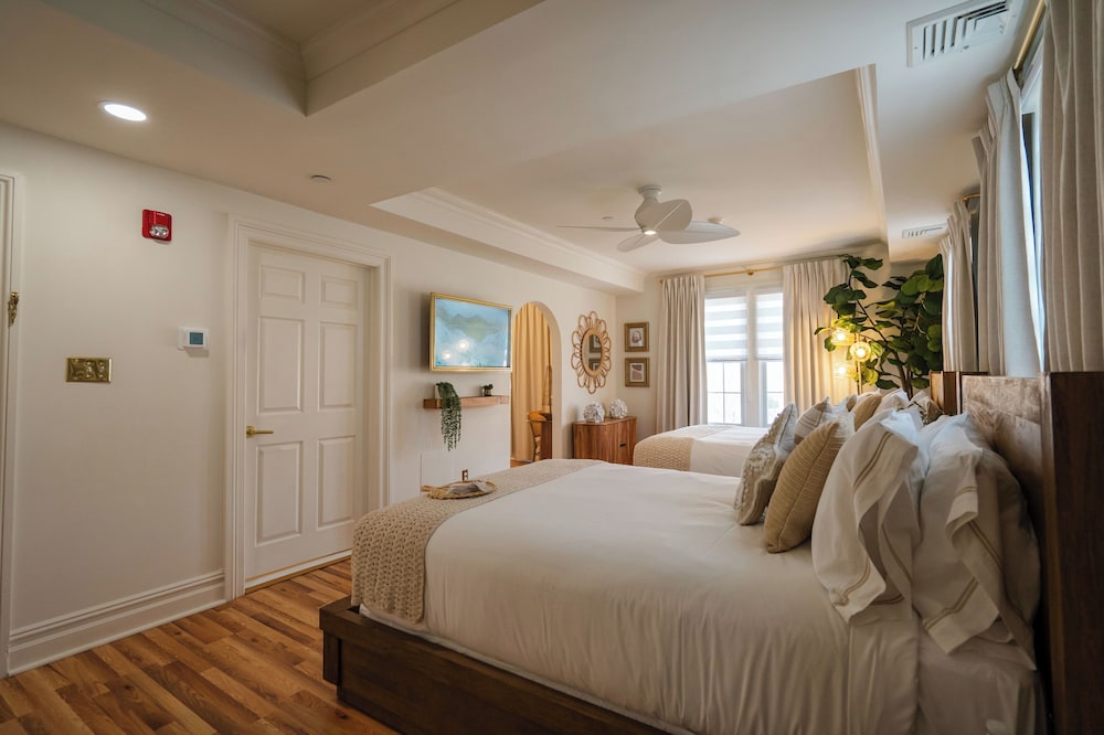 Coastal Chateau - photo 11