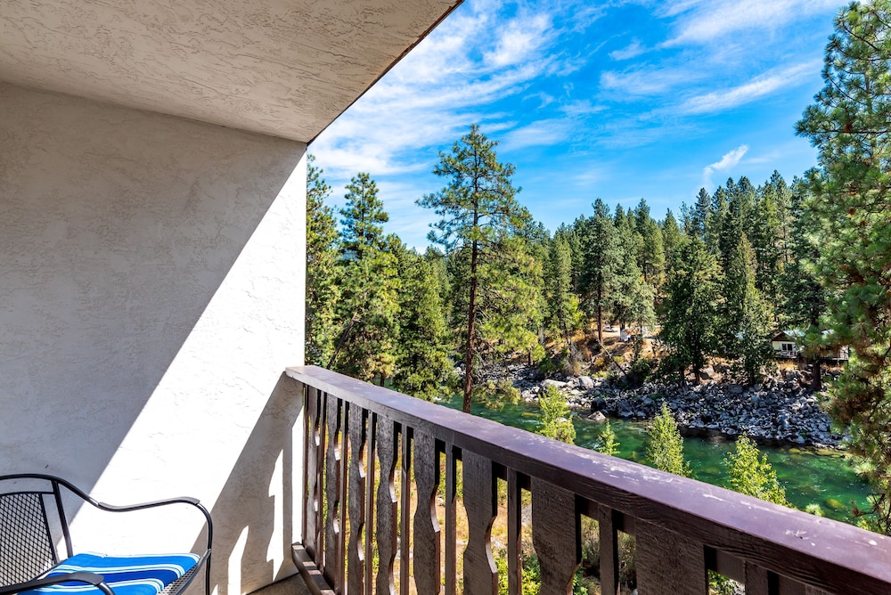 Alpine Rivers Inn - photo 21