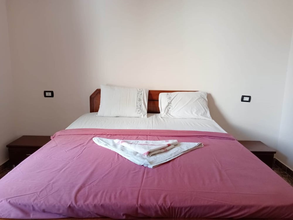 Hadi Guest House