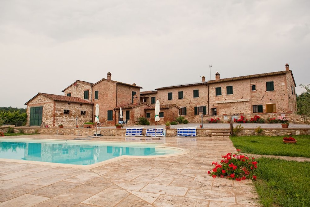 L’Antico Ritrovo in Asciano, Italy