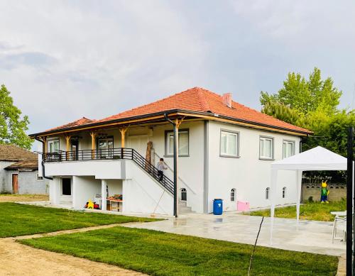 Farm Village — Adapazari