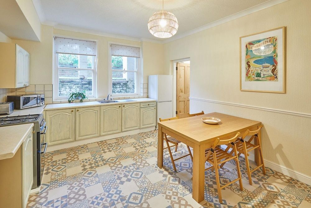 Host & Stay The Garden Flat