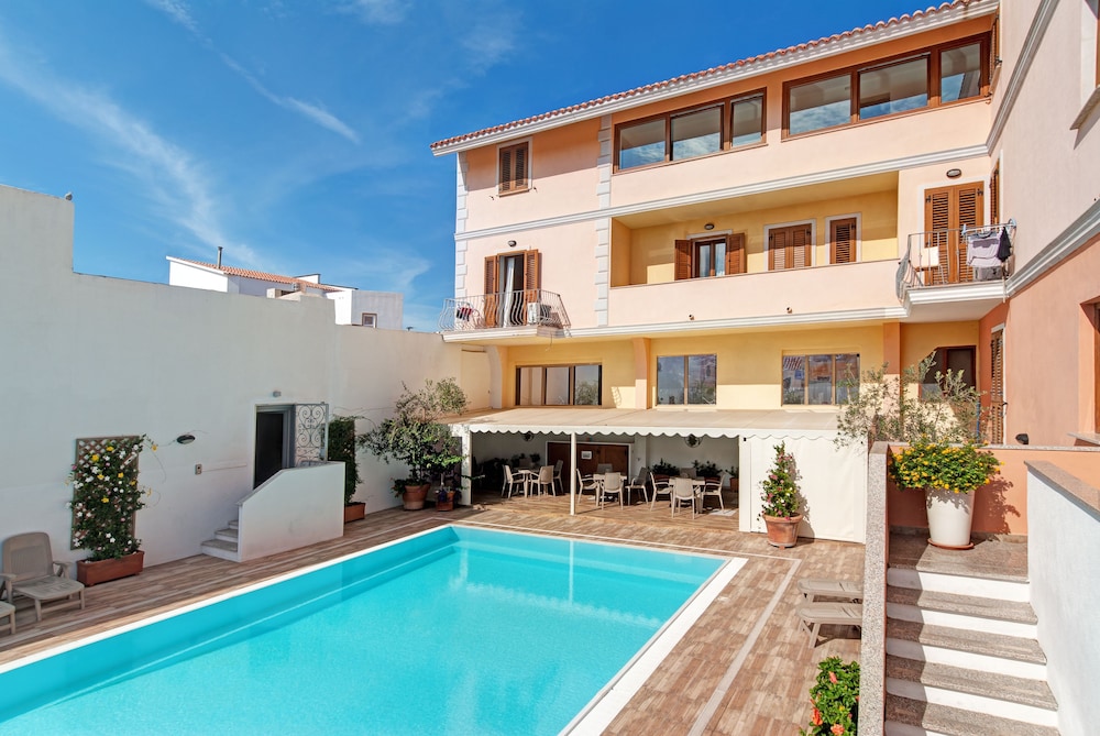 Residence Cristal Blu — 4-Star Luxury Hotel in Santa Teresa Gallura, Italy