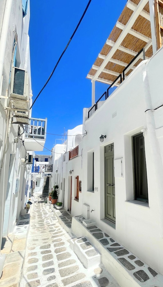 aniko suites White Alley — 4-Star Luxury Hotel in Mykonos, Greece