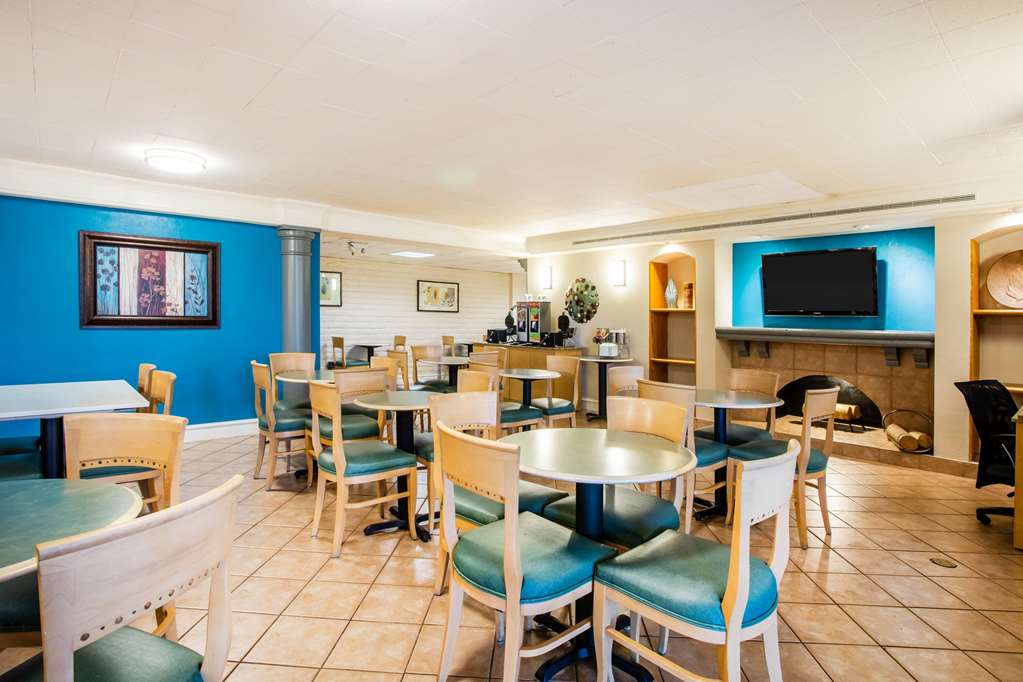 La Quinta Inn by Wyndham Norfolk Virginia Beach - photo 27