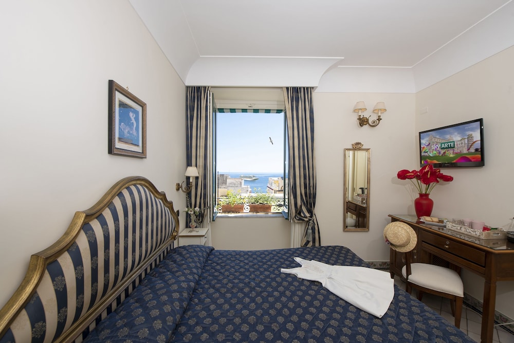 Amalfi Old Square room & apartments 73 steps from the street — 4-Star Luxury Hotel in Amalfi, Italy
