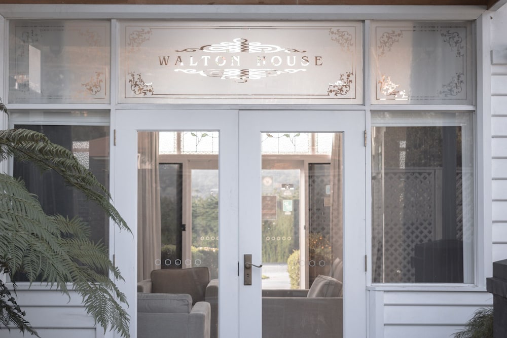 Walton House — 4-Star Luxury Hotel in Huonville, Australia