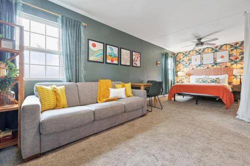 10 Mins to the Beach La Jolla and UCSD in San Diego, United States