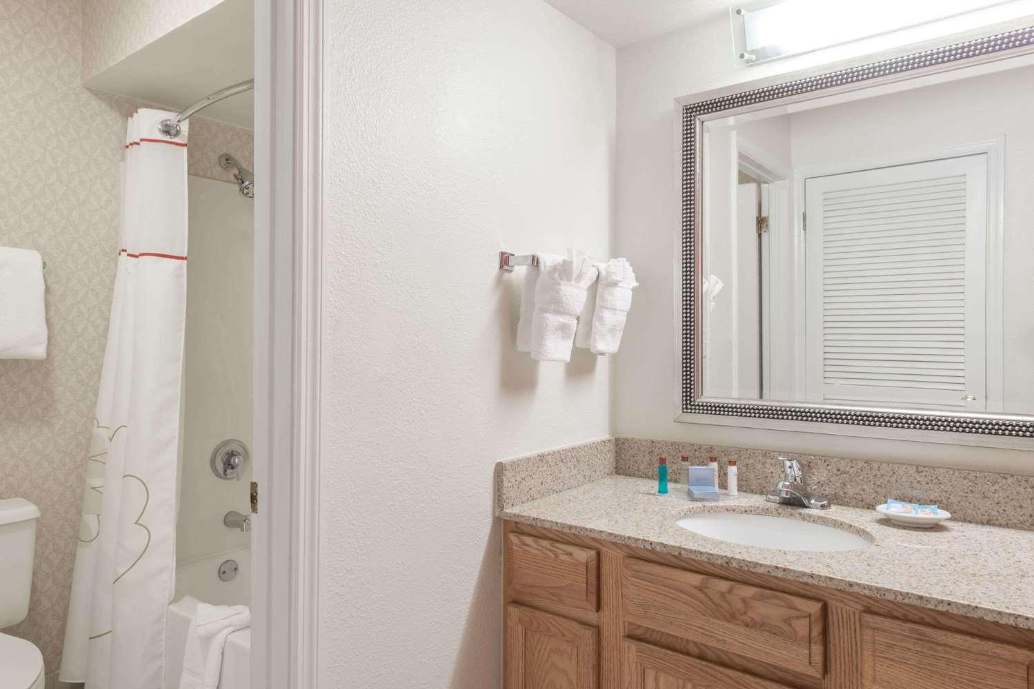 Value Suites Extended Stay St Louis - photo 27