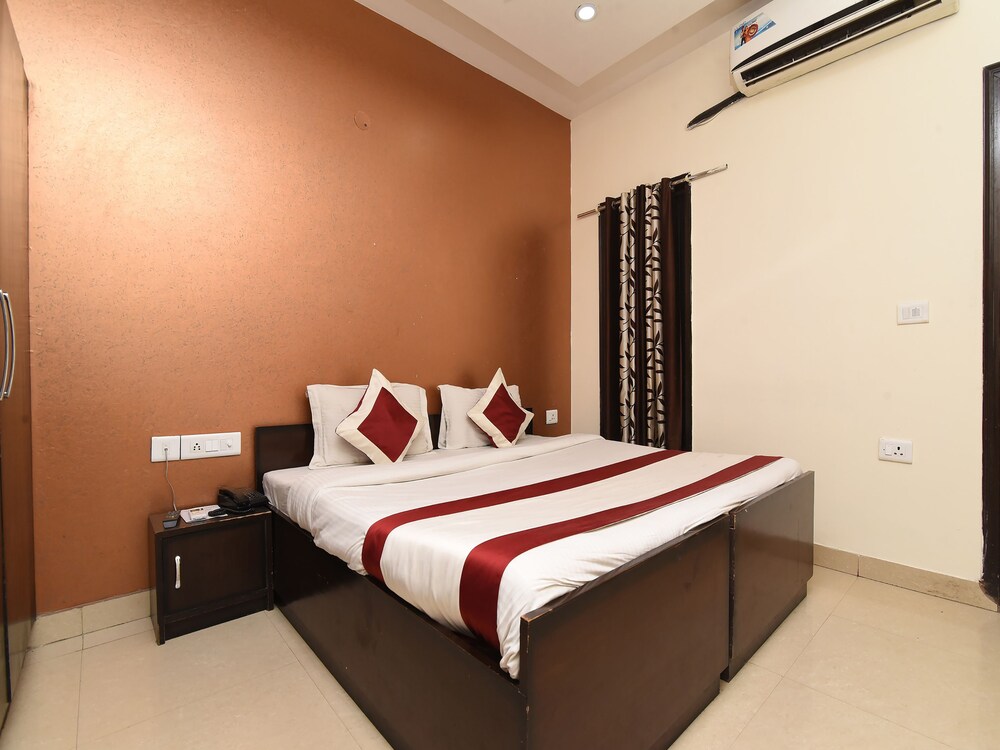 OYO 24178 Hotel Vrindavan Regency in Bikaner, India