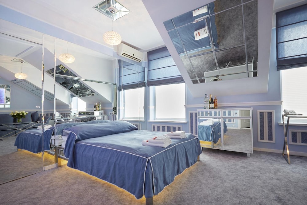 Hotel Senator Centrum Konferencyjne — hotel in Starachowice