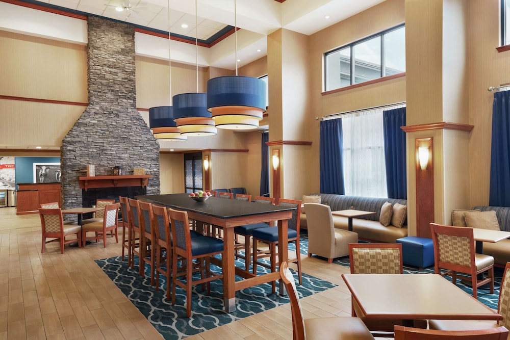 Hampton Inn & Suites Ephrata Mountain Springs - photo 2
