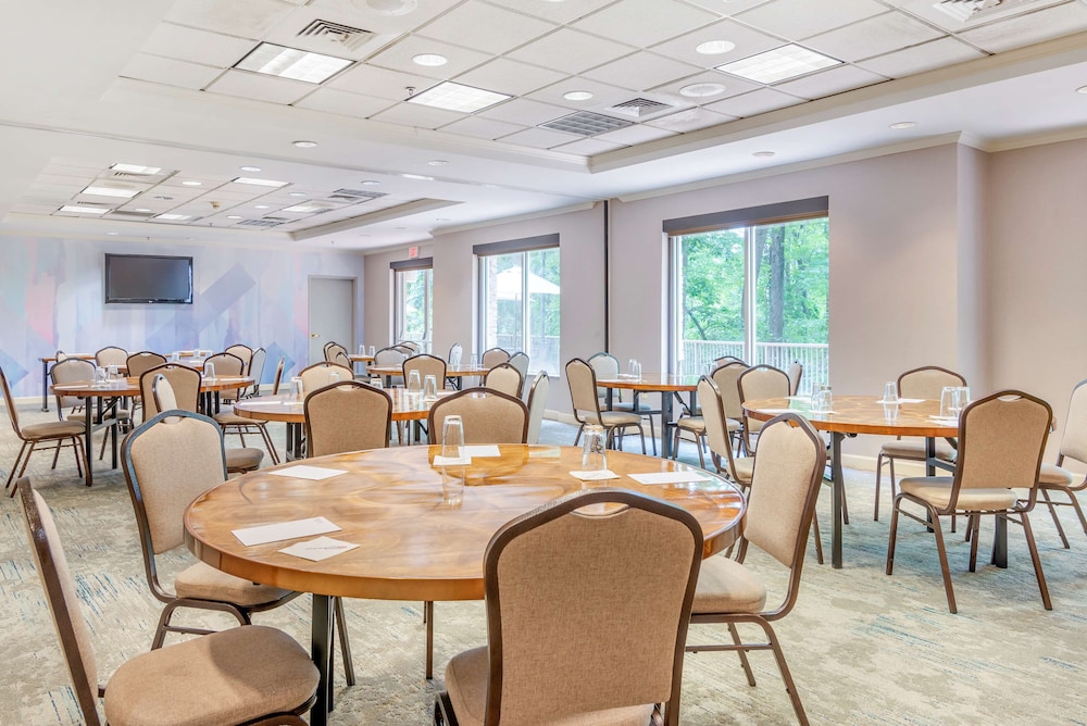 Hilton Garden Inn Atlanta NE Gwinnett Sugarloaf - photo 33