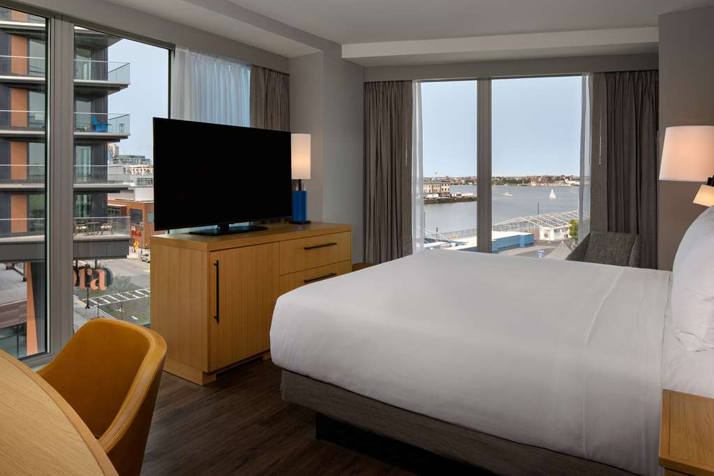 Hyatt Place Boston Seaport District - photo 17