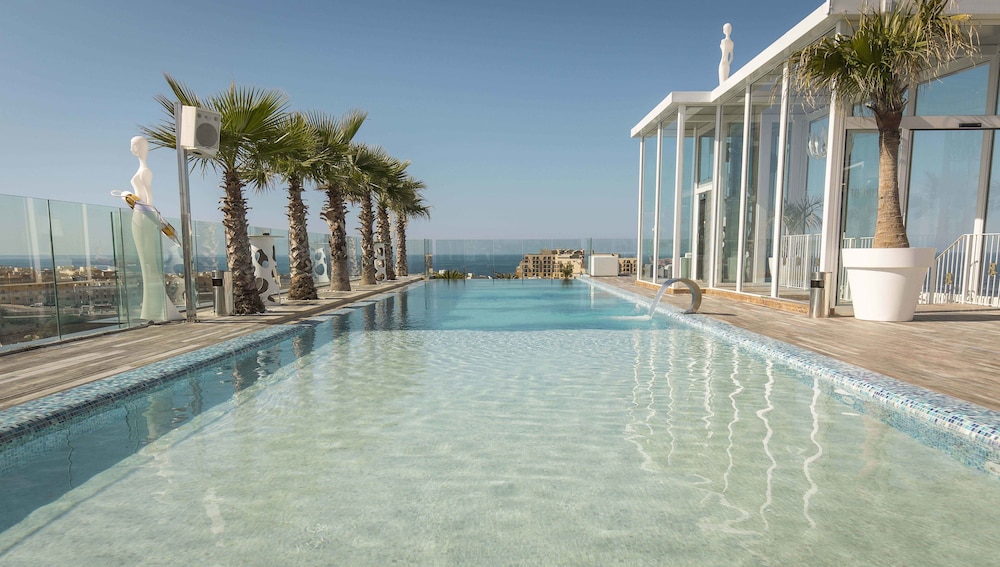 H Hotel — hotel in San Giljan