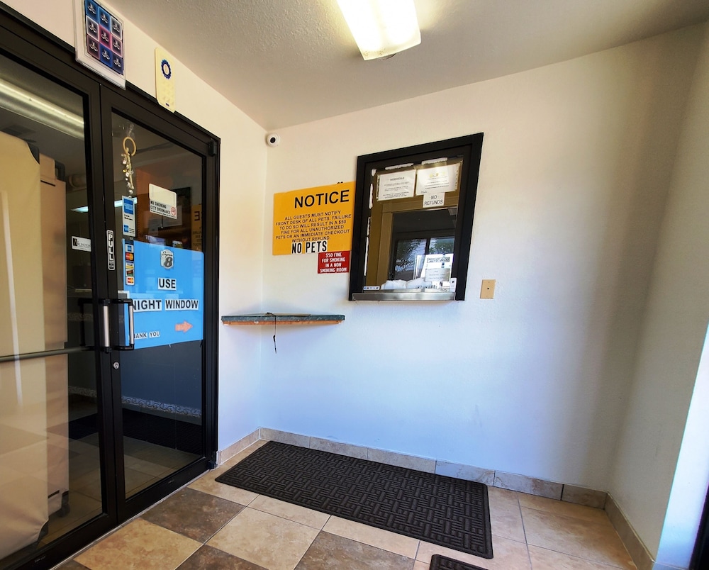 Highland Inn Arlington - photo 4