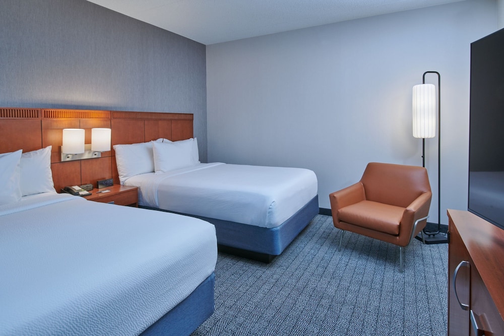Courtyard by Marriott Detroit Livonia - photo 15