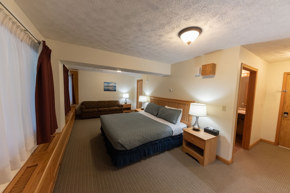 Sugarloaf Inn - photo 12