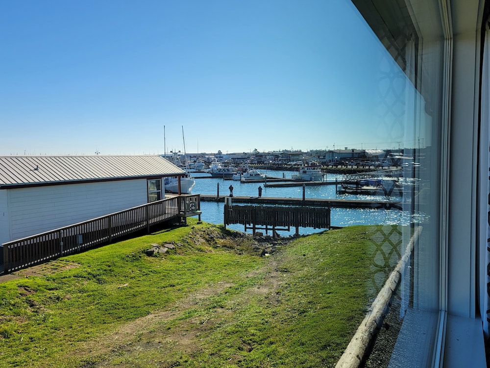 Saltwater Inn - photo 24