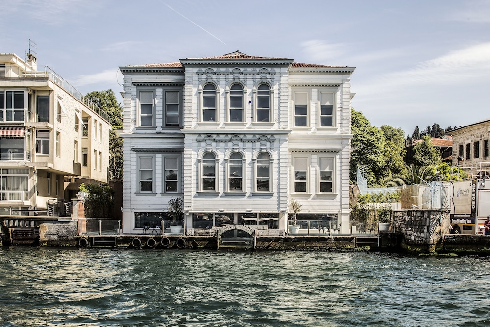 Bosphorus Palace Hotel Special Class