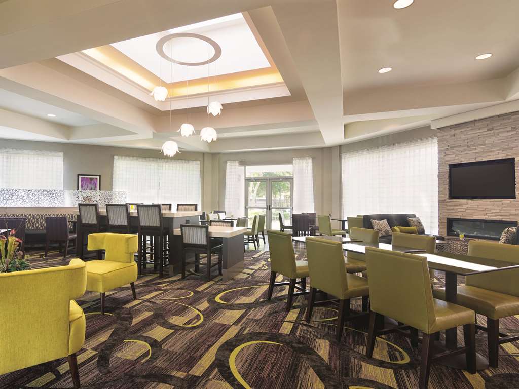 La Quinta Inn & Suites by Wyndham Oklahoma City Norman - featured photo