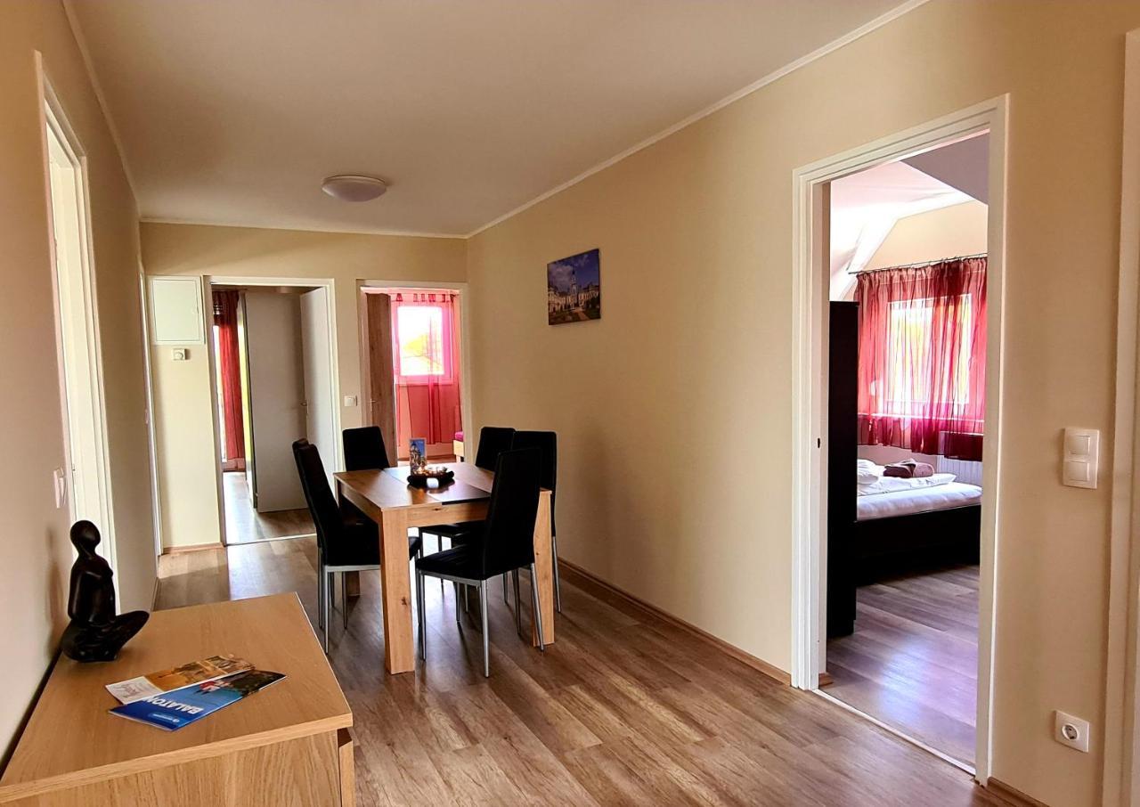 Nap Hold Apartman — 4-Star Luxury Hotel in Keszthely, Hungary